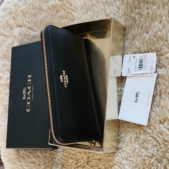 NWT IOB Coach Black Smooth Leather Slim Accordian Zippered Wallet 🖤💛🎁 - Picture 1 of 16